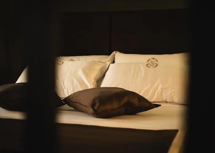 Aparthotel Sdluxurystudio 3*